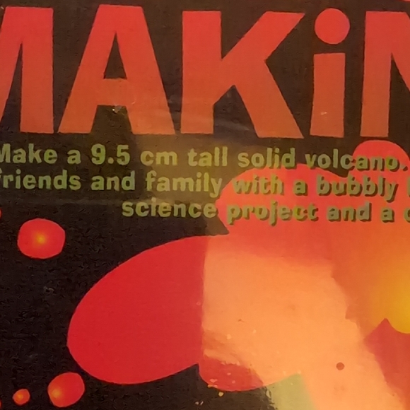 Volcano Making Kit - Picture 2 of 5